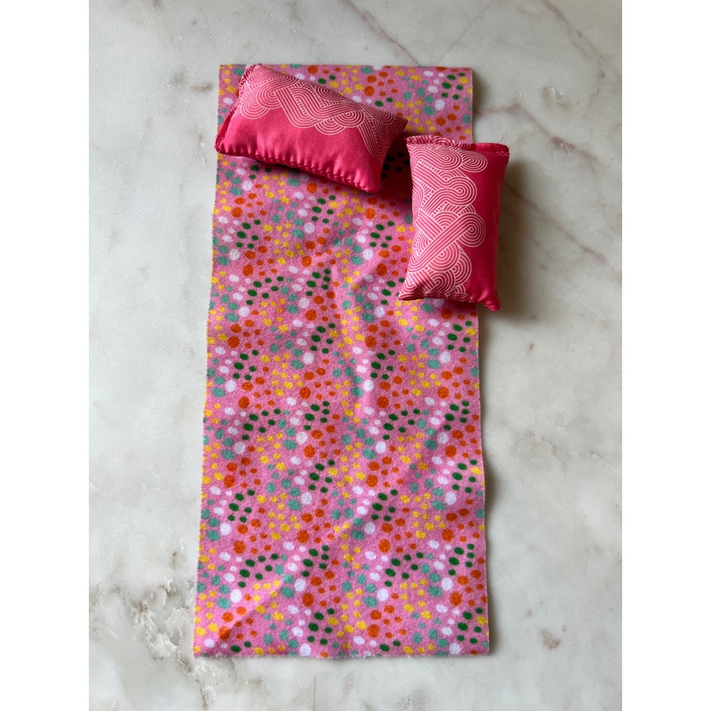 Dollhouse Miniature Comforter and 2 Pillows Bedding
